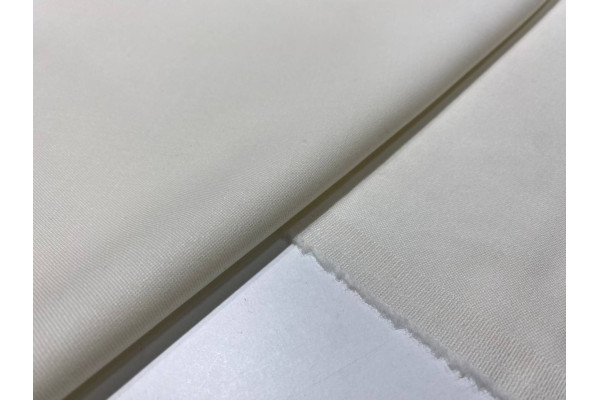 WATER-REPELLENT WRINKLE-RESISTANT WOOL TWILL   AR-0018