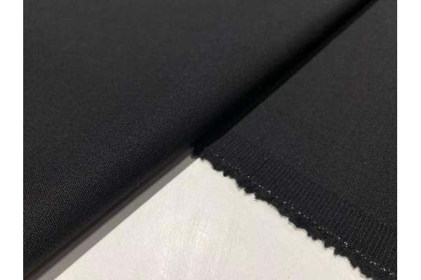 WATER-REPELLENT, FLUID AND WRINKLE-RESISTANT ELASTANE WOOL   HS-03117